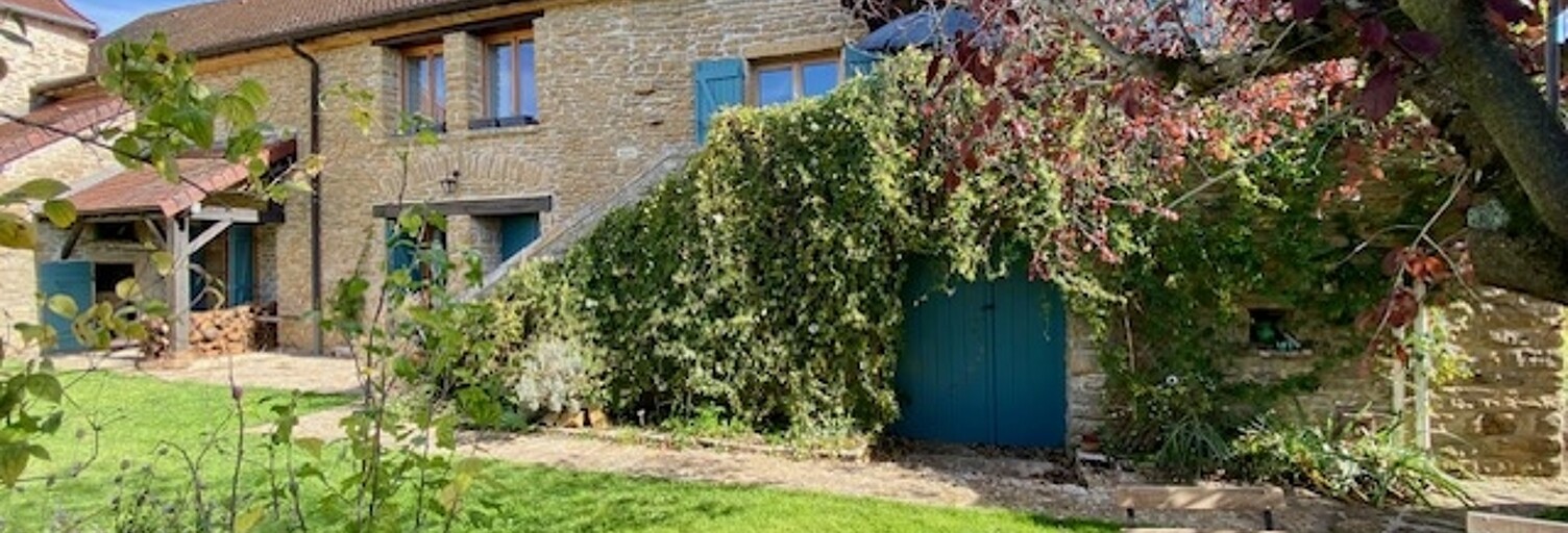 Maison 6 Pièces 210 m² à vendre à La Vineuse sur Fregande (71250)
