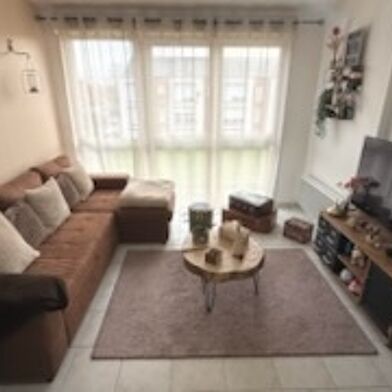 Appartement 3 pièces 710 €