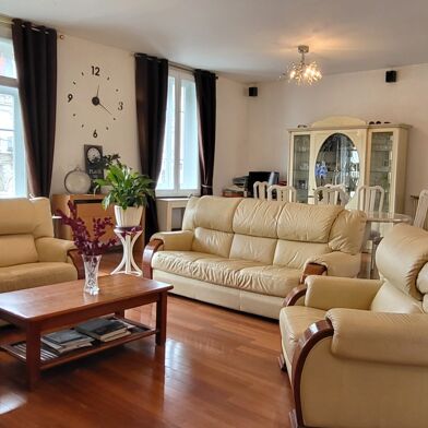 Appartement 6 pièces 314000 €