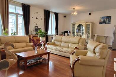 Appartement 6 pièces 314000 €