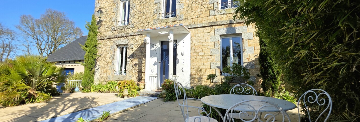 Maison 7 Pièces 156 m² à vendre à Bégard (22140)