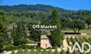 Maison 11 Pièces 482 m² à vendre à Lagnes (84800)