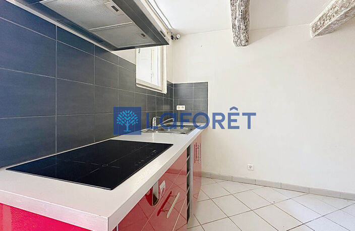 À vendre : Charmant appartement de 2 pièces au coeur de Draguignan ! — photo 2