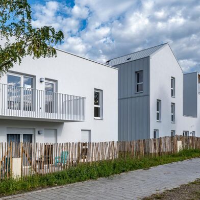 Appartement 3 pièces 215396 €