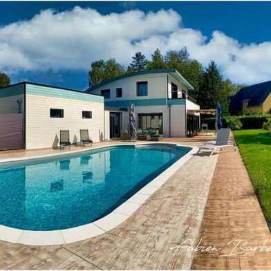 Maison 10 pièces 499200 €