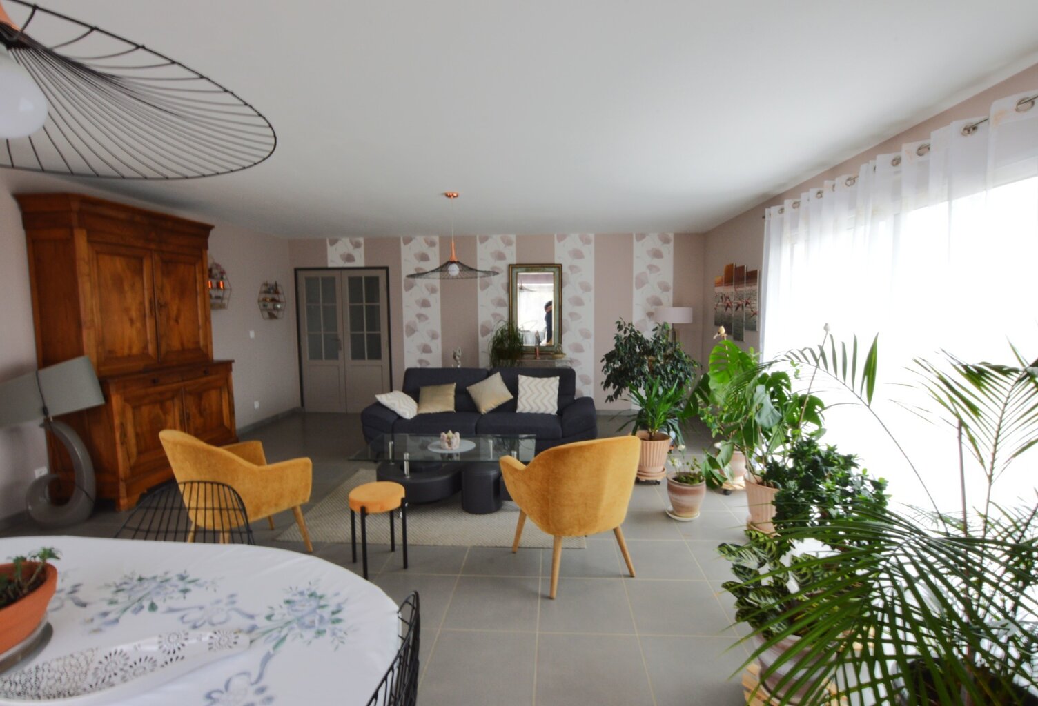 DEP (49)  a vendre tres belle maison familliale  6 pièces  plain pied - BOTZ‑EN‑MAUGES · — photo 1