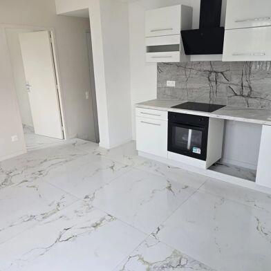 Appartement  180000 €