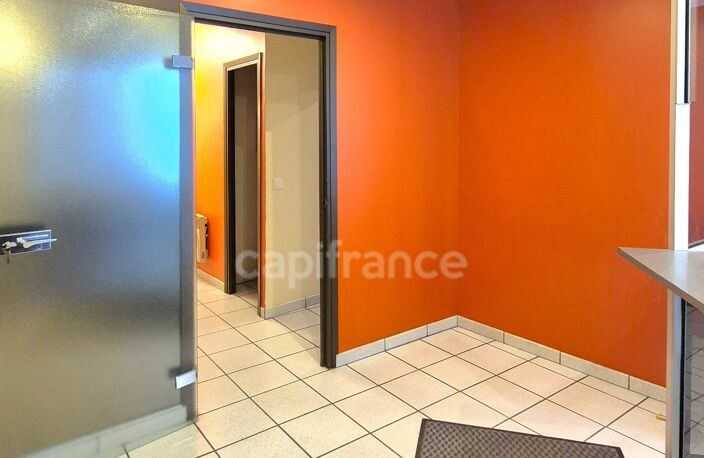 Exclusivité  – Maison/immeuble de Bureaux TARBES (65) — photo 2