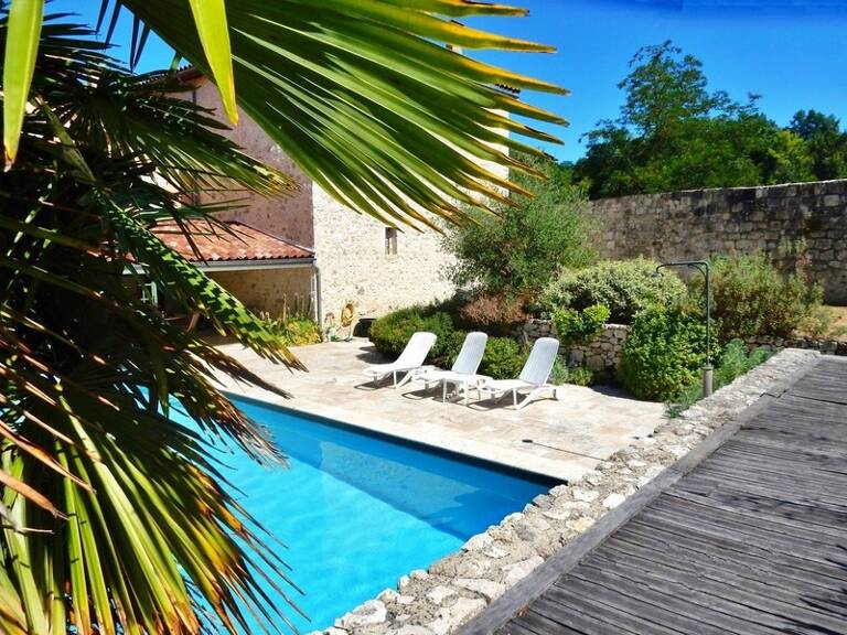 Demeure de caractère du XVIIIe siècle avec piscine, 5 suites et activité de chambres d'hôtes – Vianne — photo 1