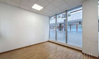 Commerce 8 Pièces 184 m² à vendre à Annemasse (74100)