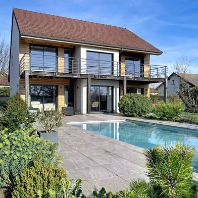 Maison 6 pièces 560000 €