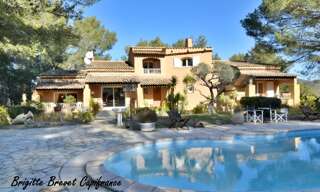 Maison 6 Pièces 230 m² à vendre à La Destrousse (13112)