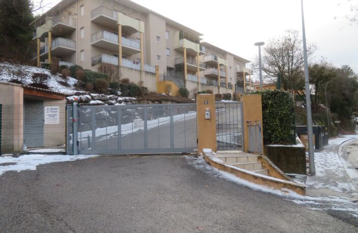 Belle MAISON sur 2 niveaux de 95 m3 à vendre centre ville de DIGNE LES BAINS (04) — photo 3