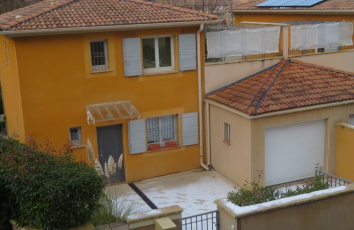Belle MAISON sur 2 niveaux de 95 m3 à vendre centre ville de DIGNE LES BAINS (04) — photo 4