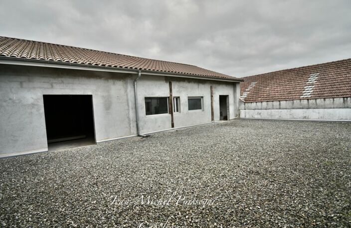 Entrepôt / Bureaux de 750m2 à Vendre à SAINT GAUDENS (31) — photo 5