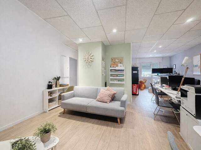 Local/bureau à vendre ANNEMASSE (74) — photo du bien
