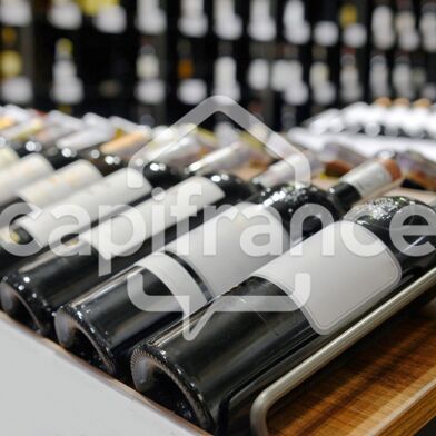 Commerce 3 pièces 134400 €