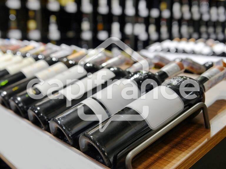 À VENDRE – FONDS DE COMMERCE CAVE À VIN, ÉPICERIE FINE & DÉGUSTATION ILE D'OLERON — photo 1