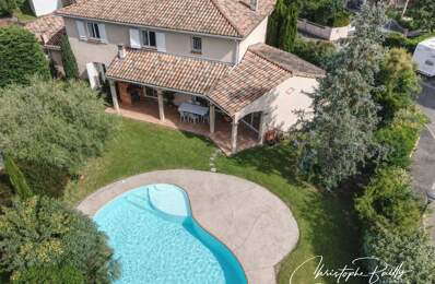 Launaguet, aux portes de Toulouse : villa 223 m² avec séjour cathédrale et piscine — photo du bien