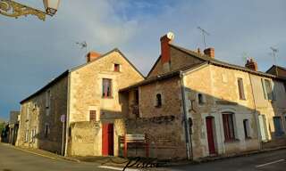 Immeuble  200 m² à vendre à Montreuil-Bellay (49260)