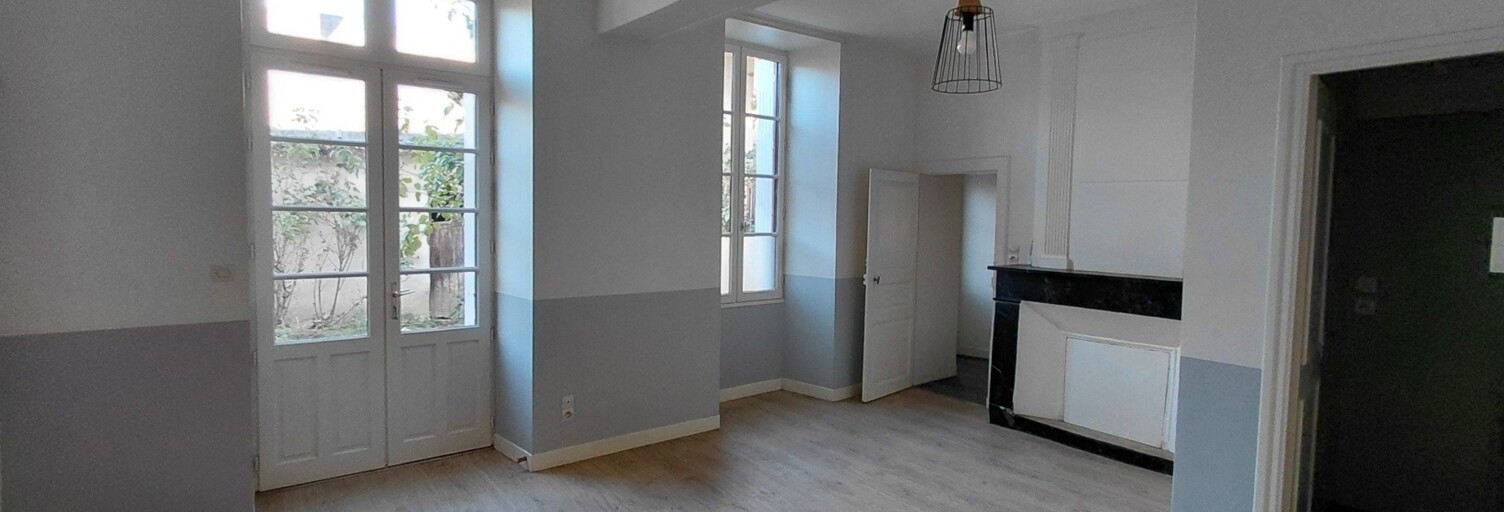 Immeuble  200 m² à vendre à Montreuil-Bellay (49260)