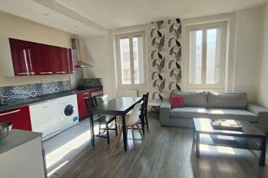 Appartement 5 pièces 940 €