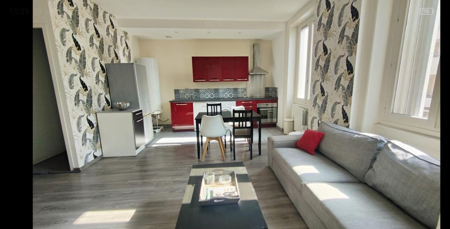 À louer – Appartement meublé 4 chambres – Rue Étienne Boisson — photo 1