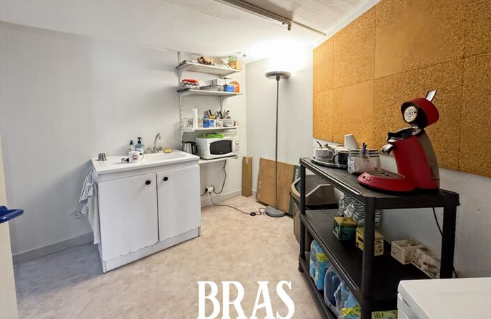 REZE - MUR COMMERCIAUX 2 LOTS AVEC LOCATAIRES — photo 5