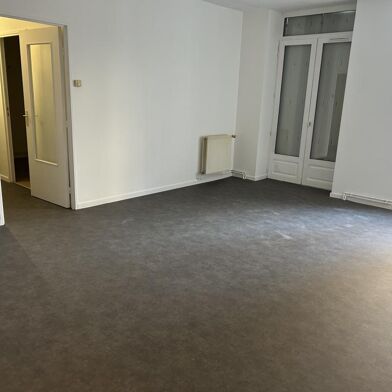 Appartement 3 pièces 695 €