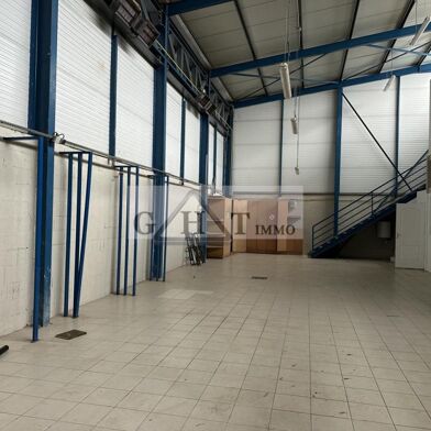 Local industriel  2675 €