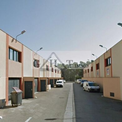 Local industriel  4535 €