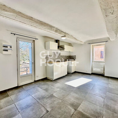 Appartement 2 pièces 585 €