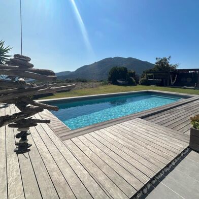 Maison 4 pièces 2395000 €