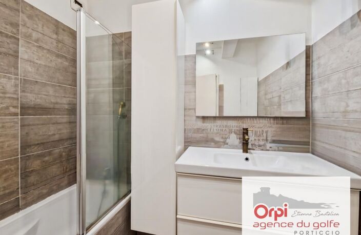 Appartement À Vendre — photo 4