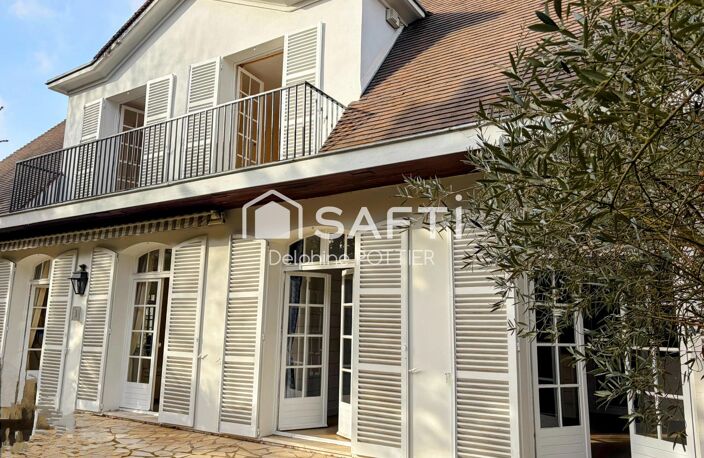 Maison de maître de 232m2 + sous sol total + maison indépendante de 44m2 — photo 2
