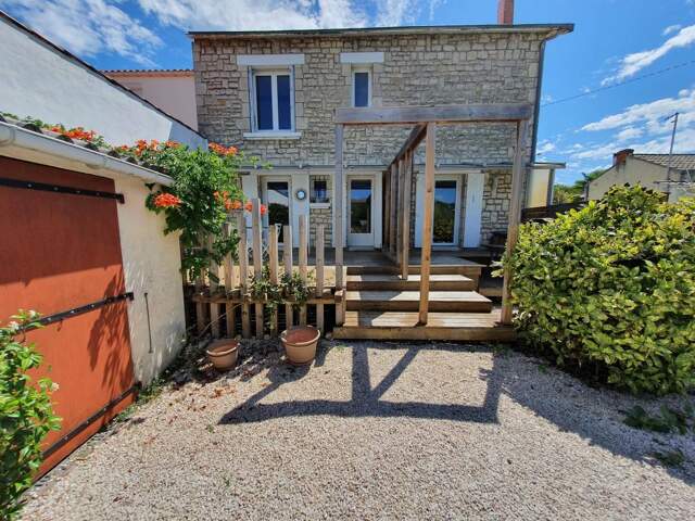 Maison À Vendre — photo du bien