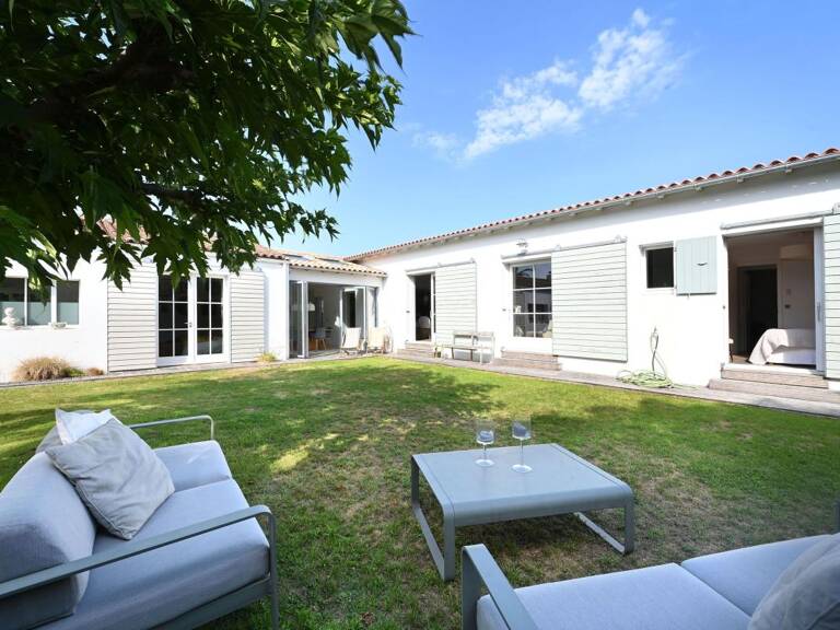 Agréable maison idéalement située aux PORTES EN RE  À Vendre — photo 1