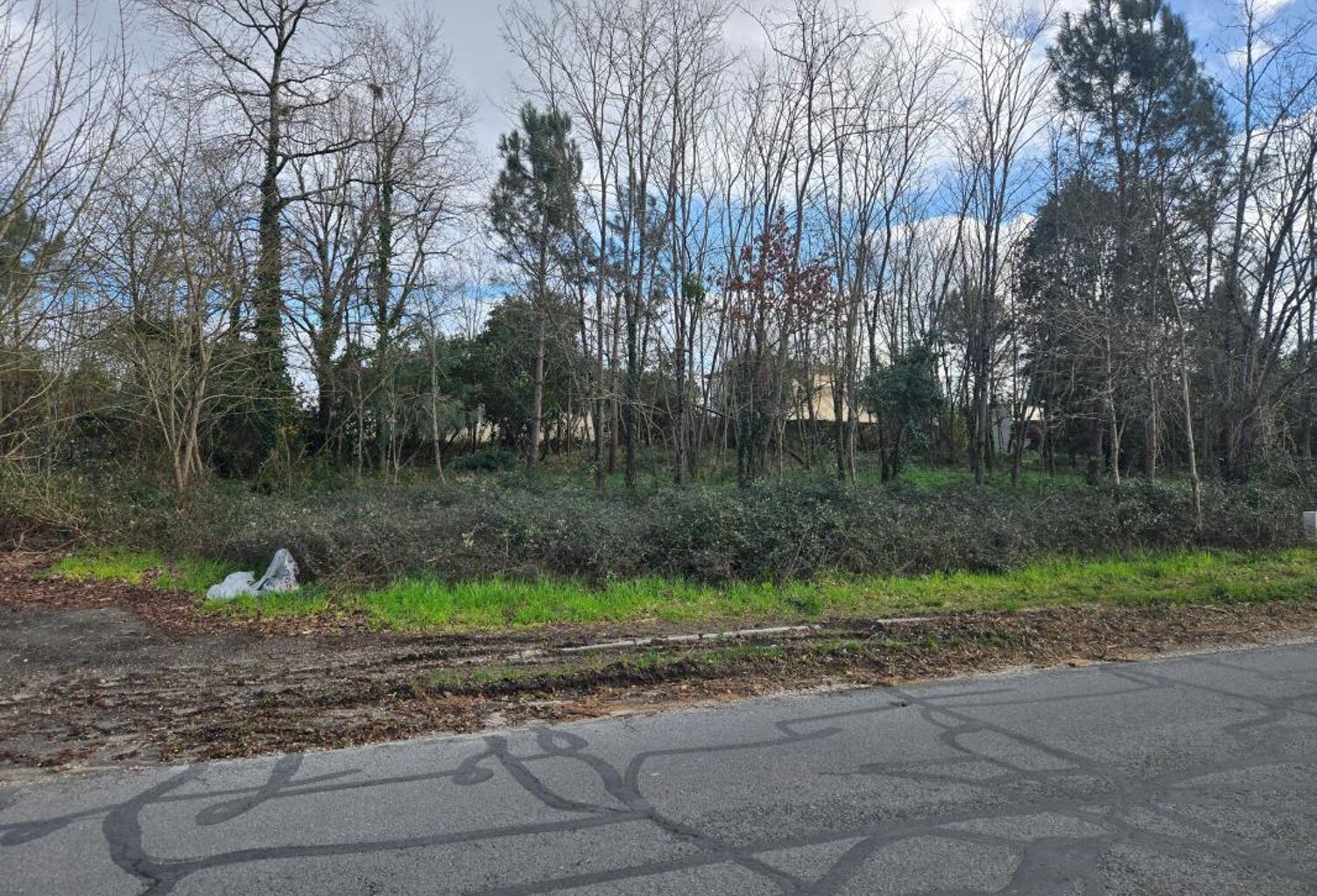 Terrain viabilisé À Vendre — photo 1