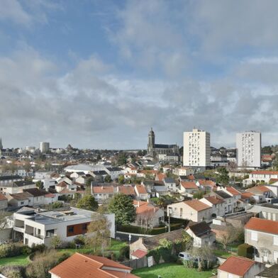 Appartement 4 pièces 143100 €