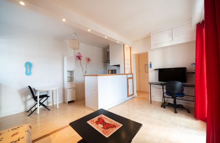 Appartement à vendre - Grand T2 centre-ville d'Hossegor — photo 2