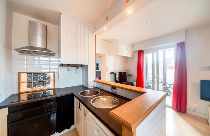 Appartement à vendre - Grand T2 centre-ville d'Hossegor — photo 4