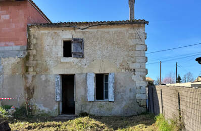 Maison en pierre du XVIIIe siècle à rénover avec terrain et — photo du bien
