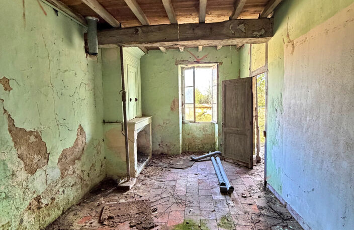 Maison en pierre du XVIIIe siècle à rénover avec terrain et — photo 3