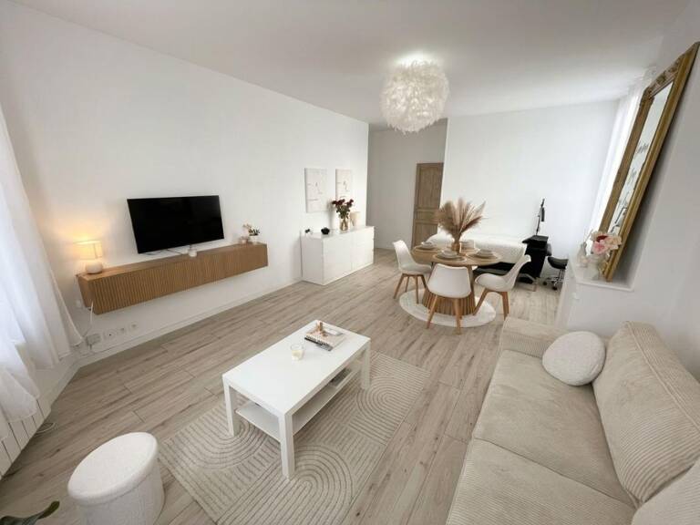 Appartement À Vendre — photo 1