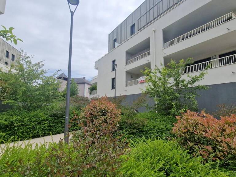 Appartement T2 À Vendre - Rumilly (74150) — photo 1