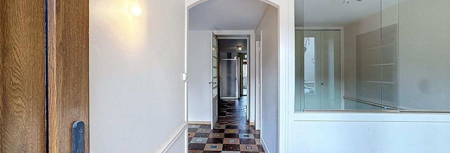 Maison 8 Pièces 200 m² à vendre à Saint-Christophe-Vallon (12330)