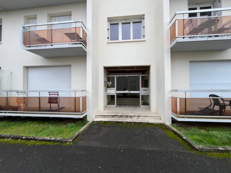 Appartement À Vendre — photo 1
