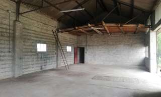 Local industriel  180 m² à louer à Allègre-les-Fumades (30500)