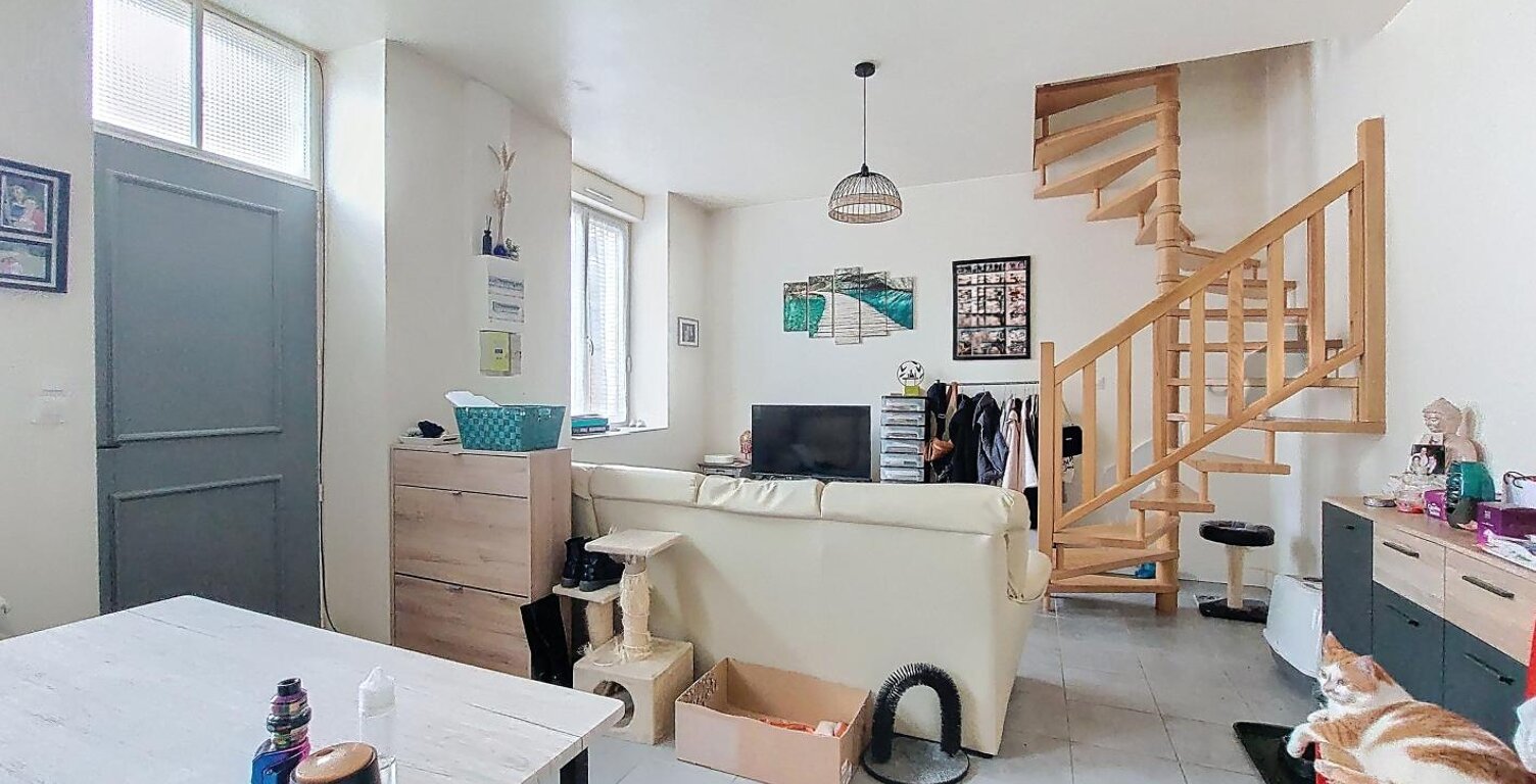 Maison À Vendre — photo 1
