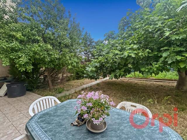 À Vendre à Bassan : spacieuse maison sur 2 niveaux sans vis-à-vis — photo du bien